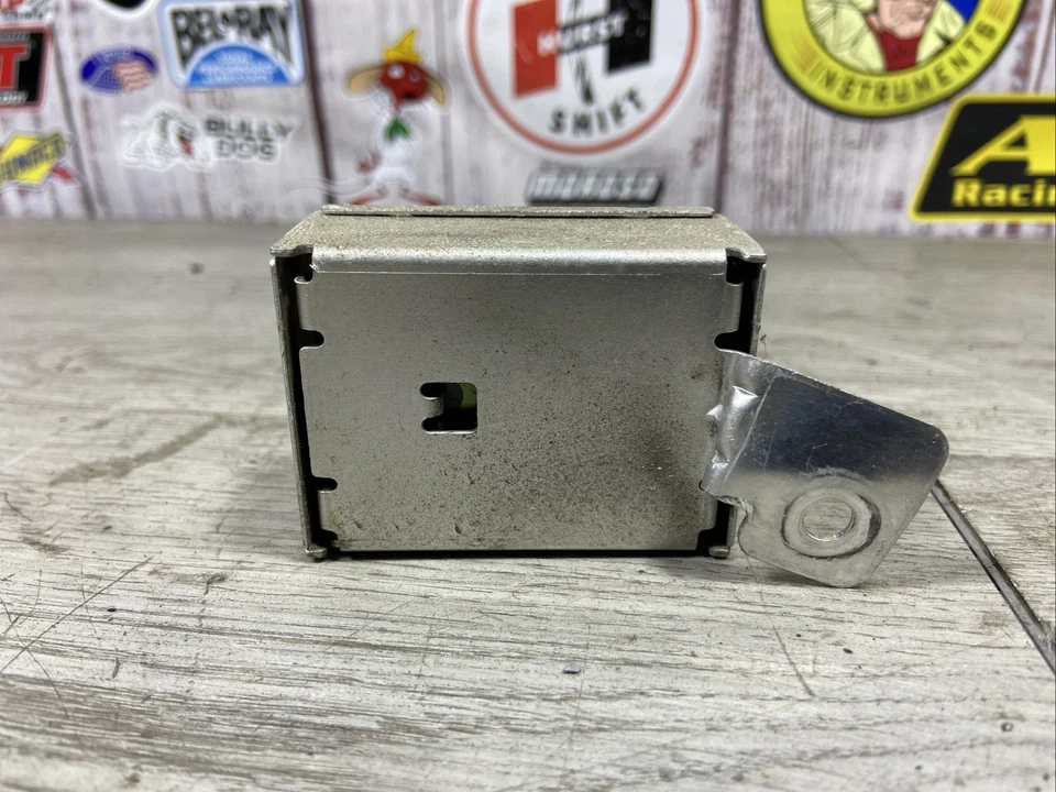 Блок управления дневными ходовыми огнями 99-01 Chevrolet Tracker от оригинального производителя 38660-67D10 - Изображение 4 из 4