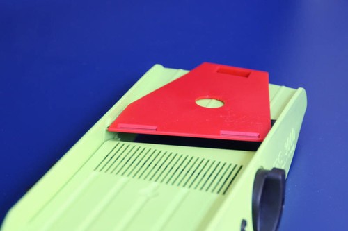 SET TNS 3000 GEMÜSEHOBEL + ERSATZMESSER + SCHUTZ VEGETALBE SLICER RAPE LEGUMES - Bild 4 von 22