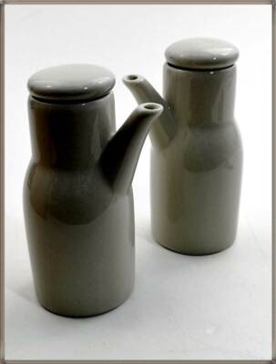 2x Olympia Öl & Essig Spender / Flaschen aus weißem Porzellan 11 cm hoch U144 