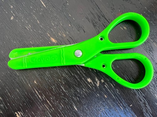 Vintage 1980s Crayola Kid's Craft Scissors 5" Neon Green Round End Safety Tip - Picture 5 of 5