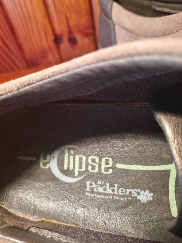 ZAPATILLAS ECLIPSE BY PADDERS NUBACK/CUERO SUPERIOR BRONCEADO/BORDEADO S42 PRECIO DE VENTA SUGERIDO POR EL FABRICANTE 199 $ NUEVAS Foto 2 de 4