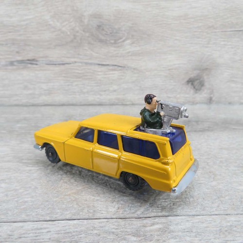 HUSKY - Studebaker Wagonaire mit Kameramann - #AF81718 - Picture 10 of 11