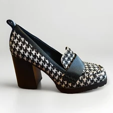 Crown Vintage Women’s Size 6 Houndstooth Print Cow Hair Loafer Heels Artsy Work