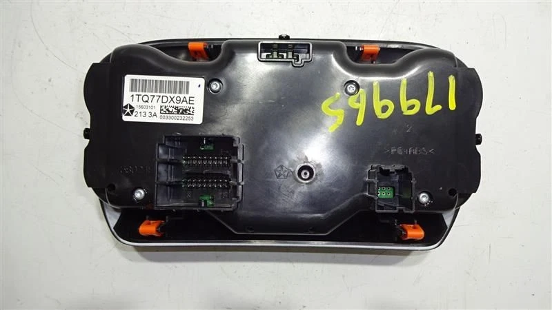 Control de temperatura con CA sin pantalla táctil de 8,4" se adapta a 13-16 DART 618958 Foto 2 de 4