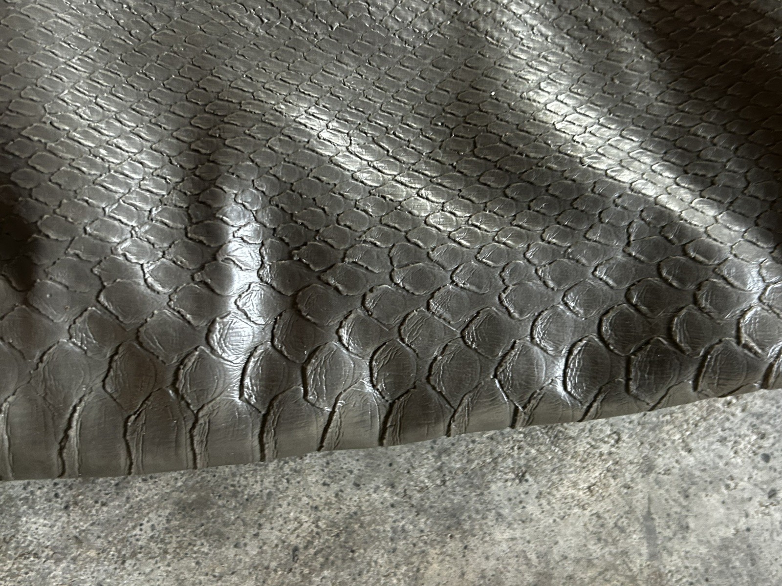 Marc by Marc Jacobs Gray Python Embossed Leather … - image 7