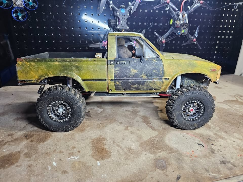 RC4WD Trail Finder 2 – Custom Build w/ SHV500v Servo, Goodyear MT/R Tires, Upgra