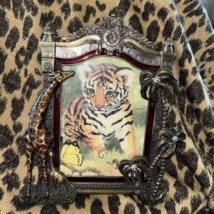 Lifestyle Enamel  Palm Tree Giraffe and Baby Picture Frame