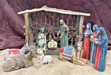 Southern Living At Home Santos Christmas Nativity Set  ~ 11 pieces plus Stable
