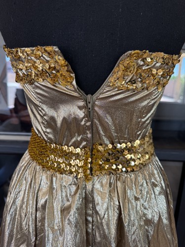 Vestido De Colección Gunne Sax Para Mujer 7 Dorado Metálico Lentejuelas Sin Tirantes Vestido Formal Años 80 - Imagen 6 de 18