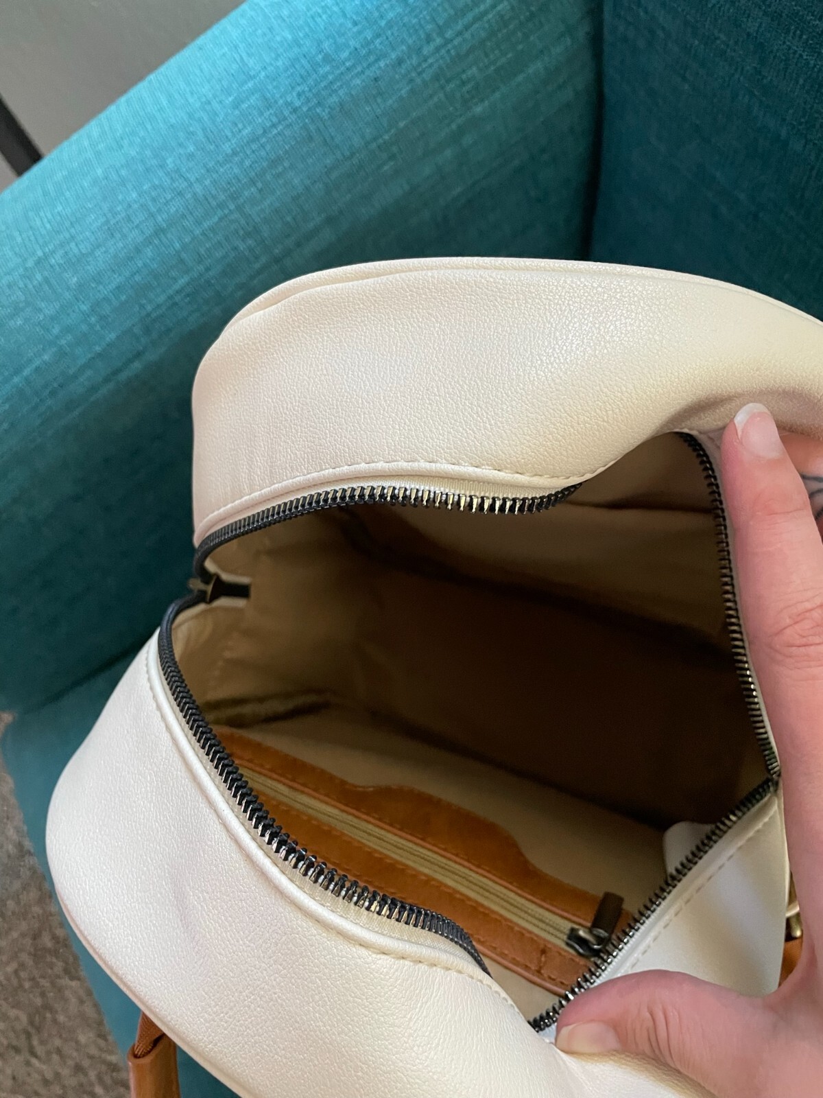 Jurassic Park Tropical Mini Backpack Bioworld Jurassi… Gem