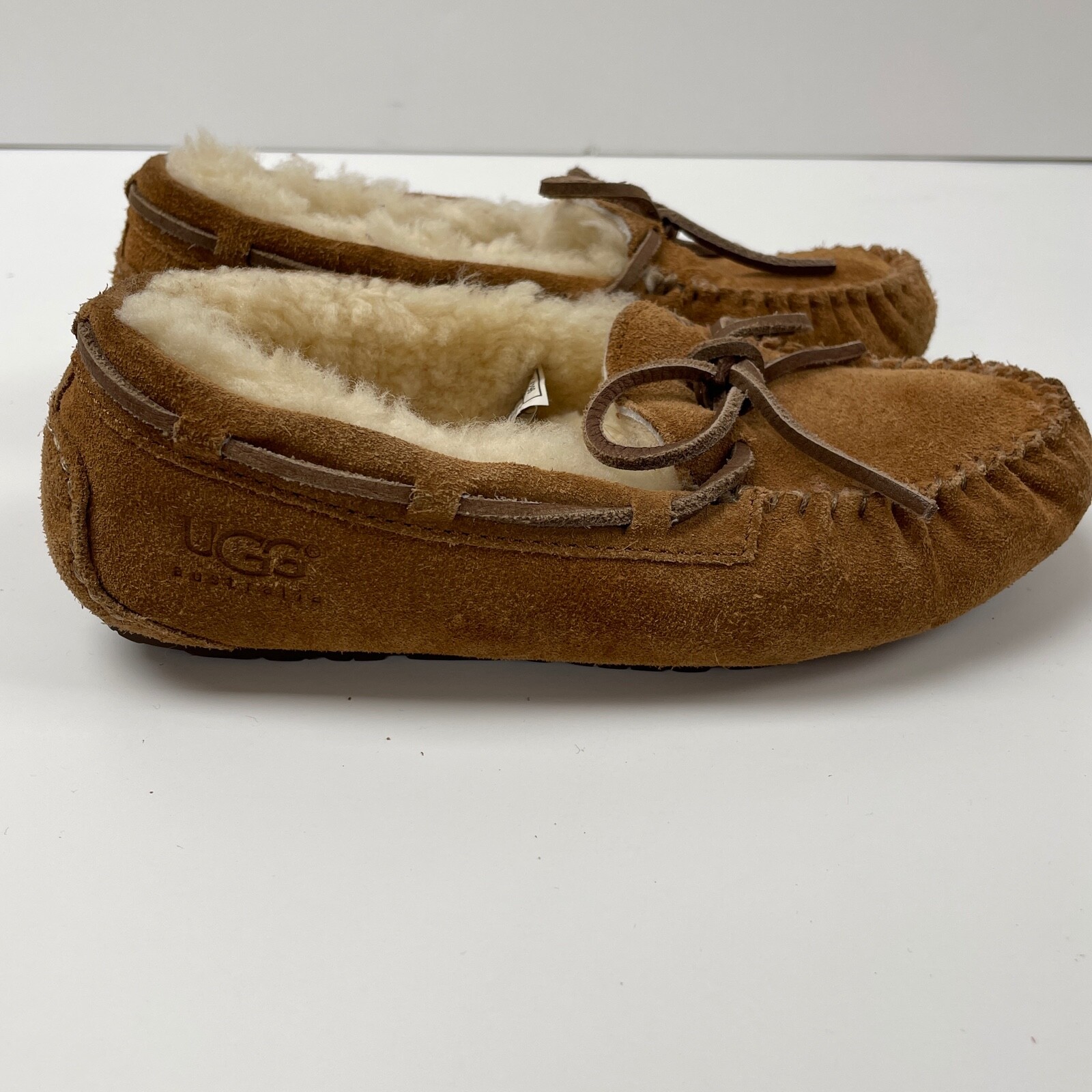 SAOLA UGG Dakota Mocassino Pantofole Ragazze 1 Marrone Castagno Fodera Lana Morbida Suola Gomma