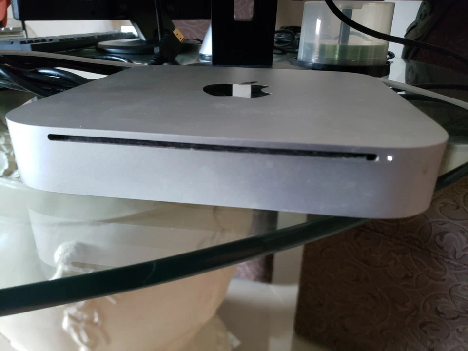 Apple  Mac Mini A1347 Core 2 Duo C2D P8600 2.66GHz 8GB RAM 160GB HDD - Image 2 of 4