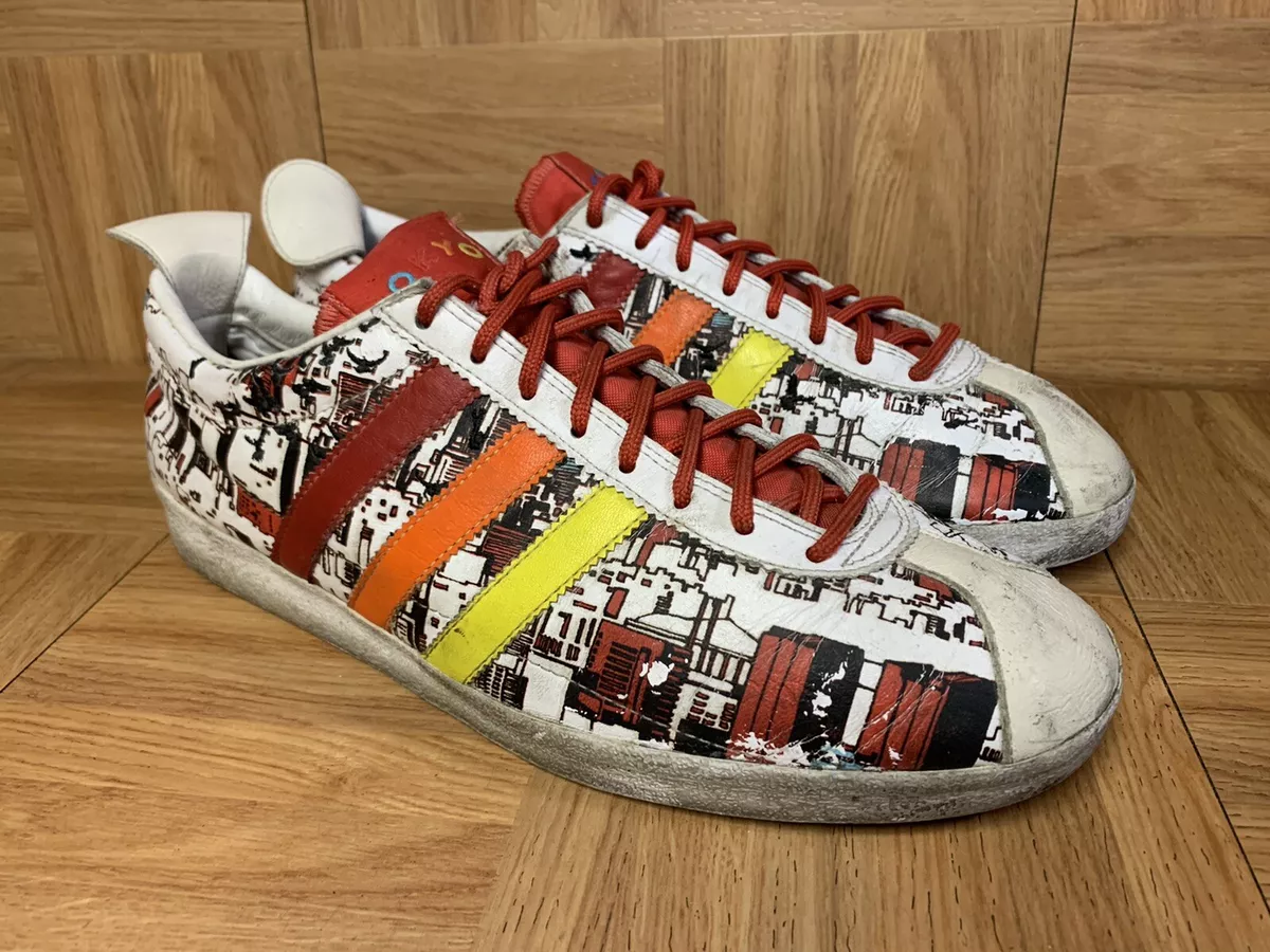 Vintage Adidas Gazelle Tokyo Skyline Retro Athletic Shoes White