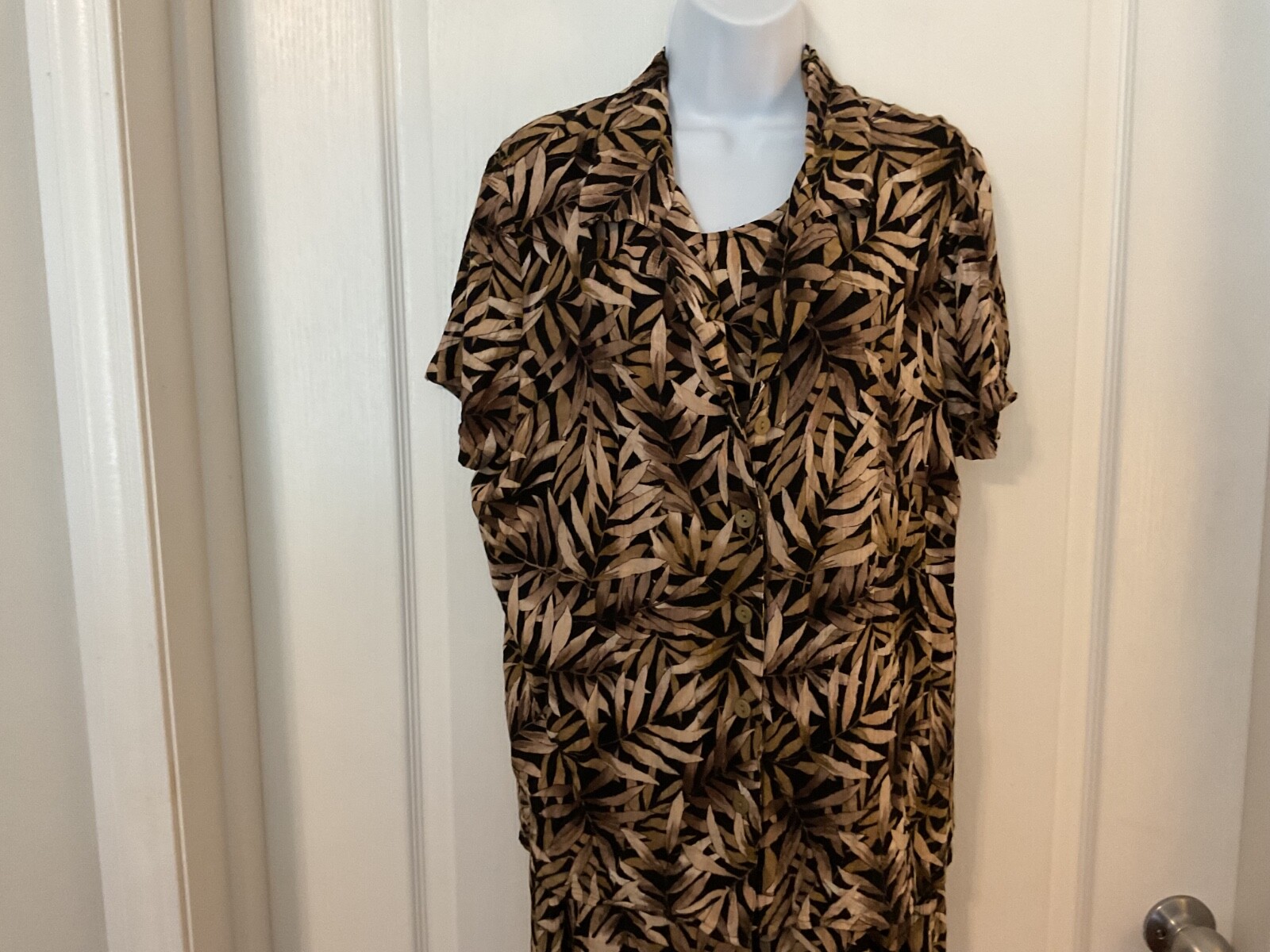 Studio 1940 Brown Leaf Patterned Short Sleeve Jac… - image 3
