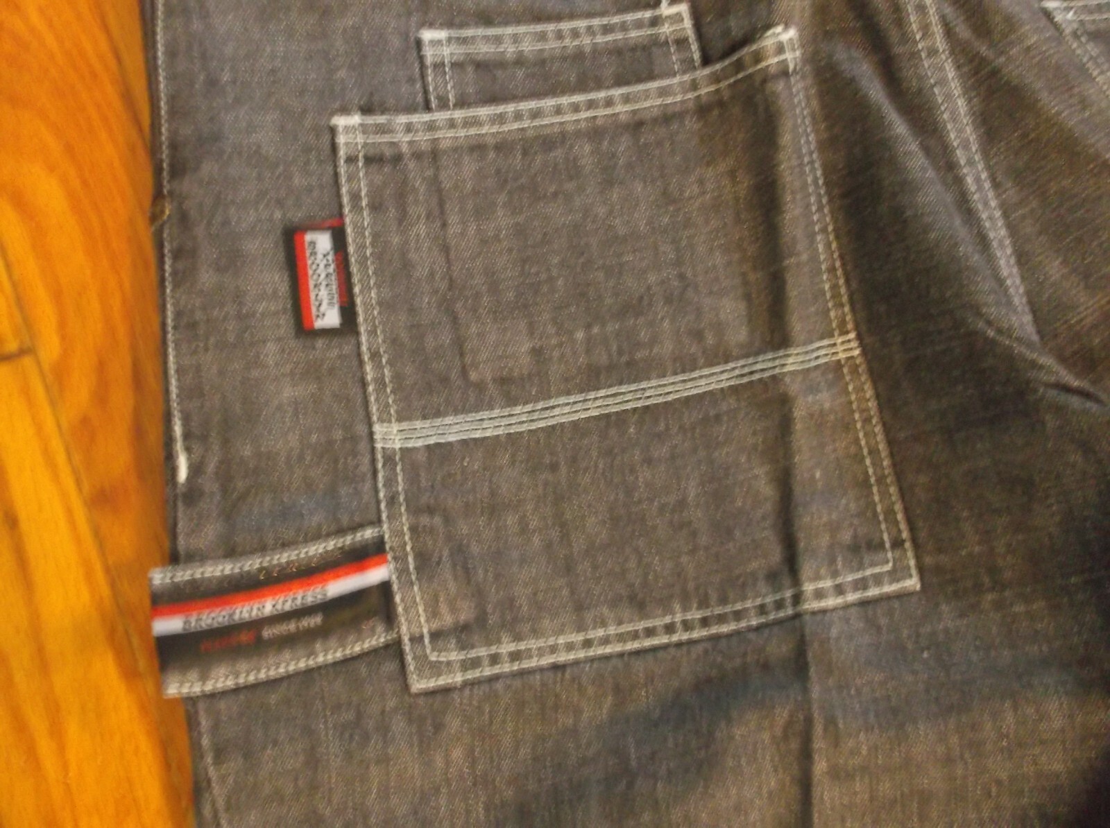 Picture 5 of 6