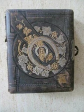 Vintage Heavy Photo Album Horseshoe Grapevine Design & Lock