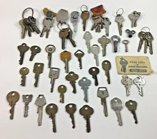Lot of 56 Keys House Car Skeleton Skate Tourister Chrysler Presto GM Russwin