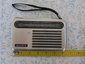 Sony TFM 6100W Transistor AM/FM Radio Collectible Vintage Electronic