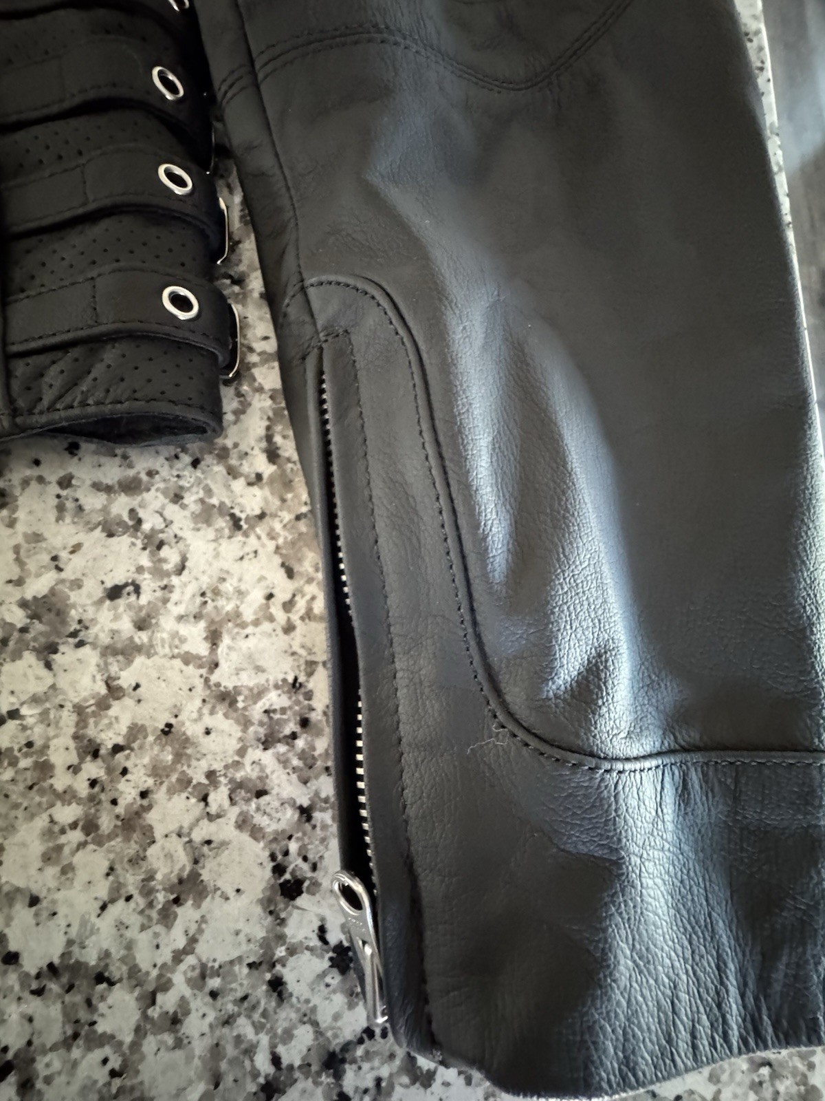 Icon Moto Jacket M Black Bombshell Leather Motorc… - image 5