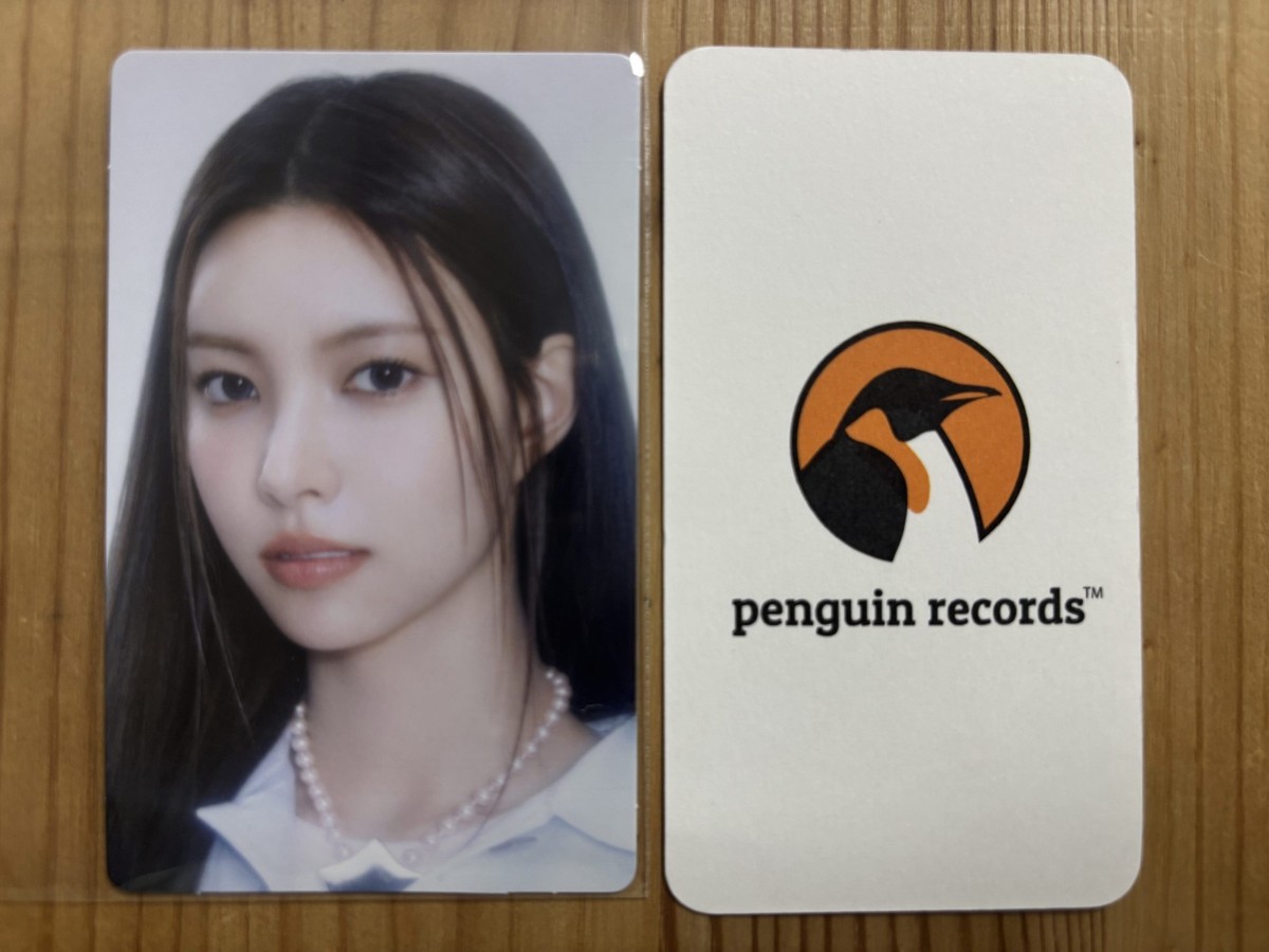 ILLIT - 2025 GLITTER DAY IN SEOUL OFFICIAL MD TRADING CARD PHOTO