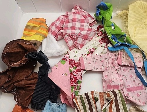 Vintage Barbie Ken & andere Puppenkleidung & Schuhe Zubehör Konvolut verschiedene Größen - Bild 9 von 12