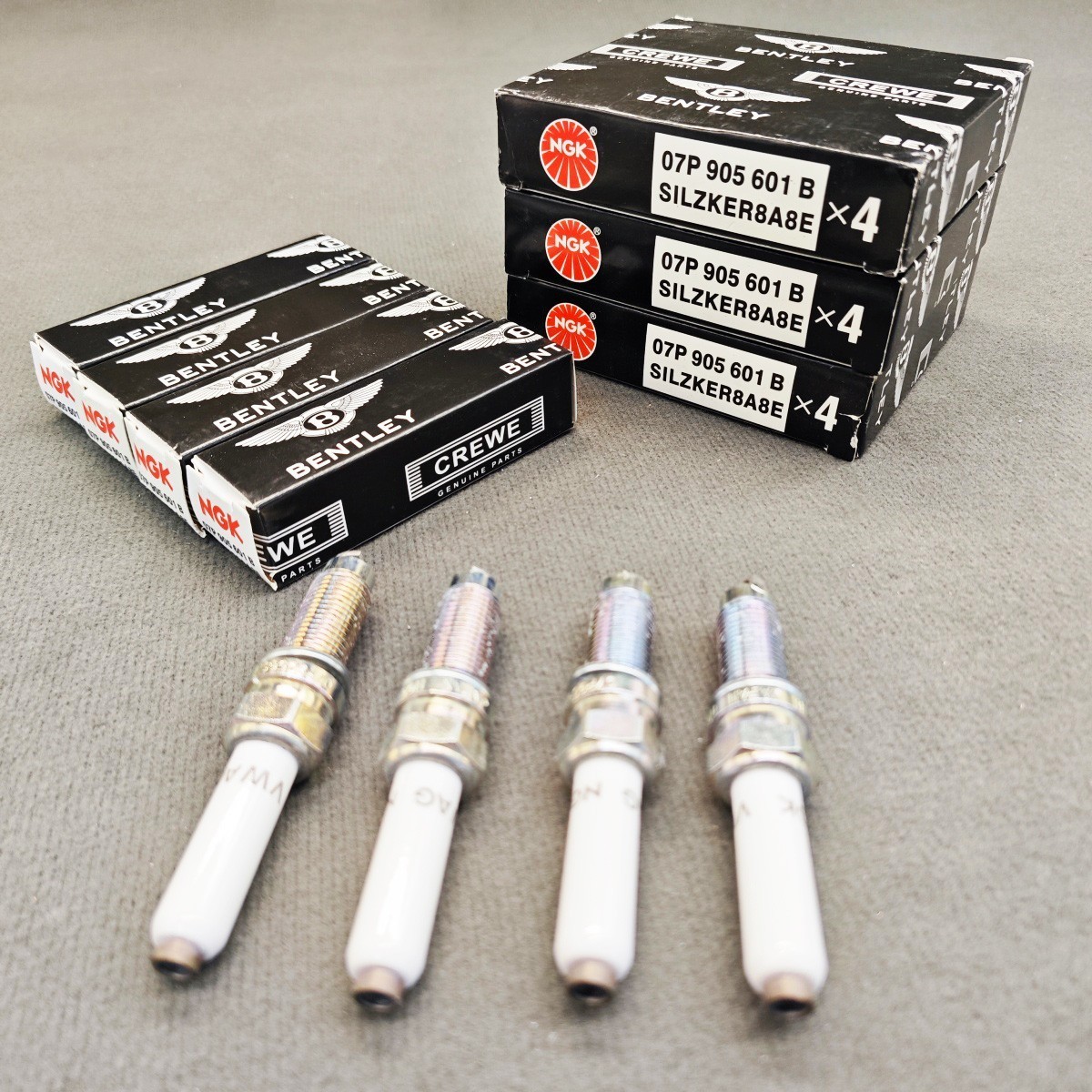 12 Pcs Bentley Spark Plugs W12 6.0T 07P905601B For W12 -US