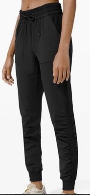 Lululemon Women's Sz 6 Black Beyond the Studio High Rise Jogger Pants