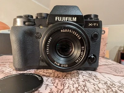 Fujifilm X-T1, bon état + TTArtisan 25mm F2.0 très bon État - Noir (Boîtier Nu) - Photo 1/4