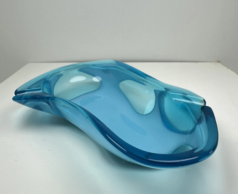 Sasaki Japanese Blue Cased Glass Small Bowl Ashtray Vintage - Image 2 of 4