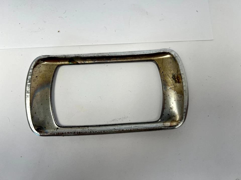 Lámpara trasera de puerta Plymouth P10 Deluxe P9 1940 bisel de luz 854765 nuevo de Lote Antiguo Foto 2 de 4