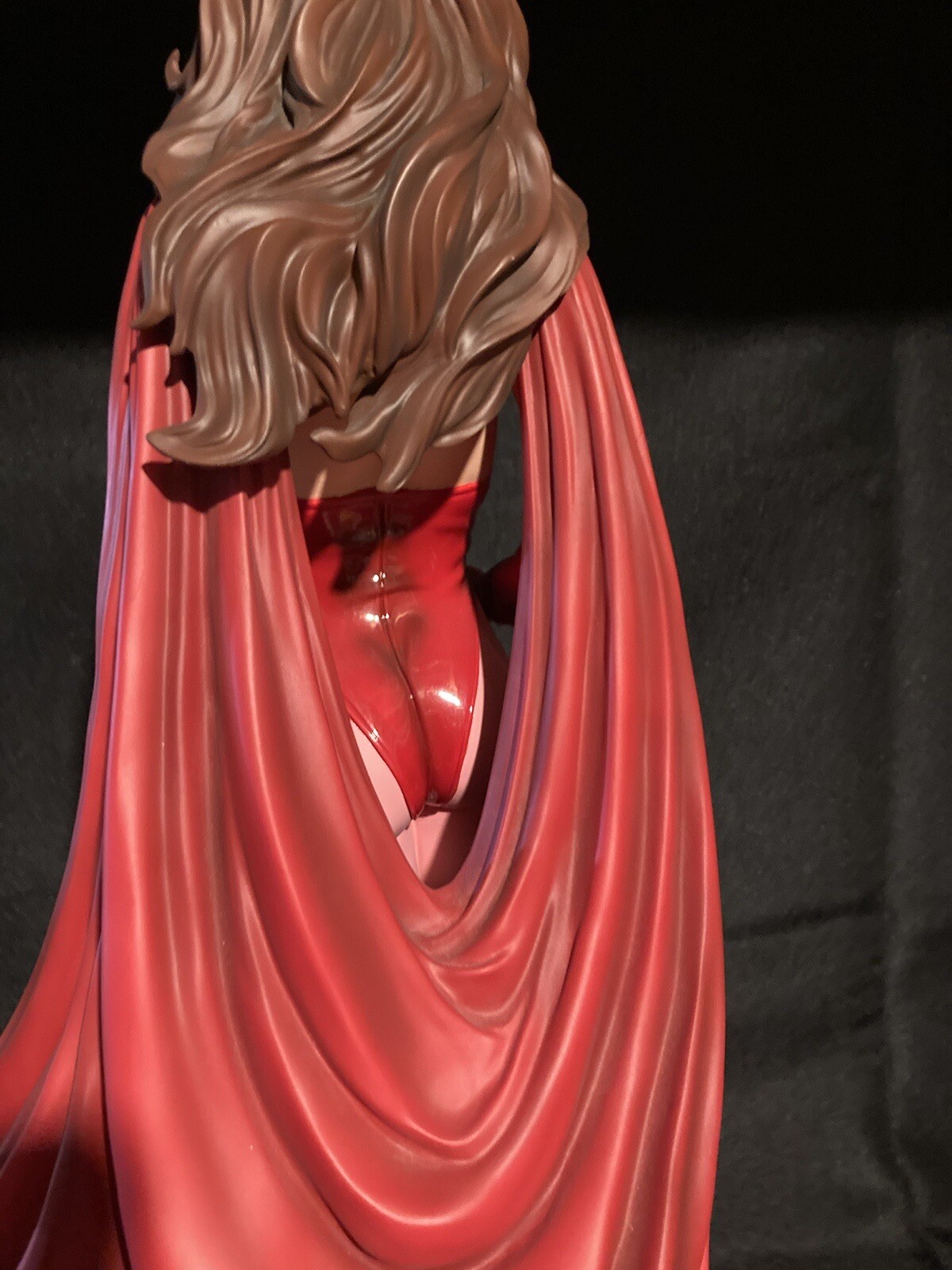 Sideshow Collectibles Marvel Scarlet Witch & Vision Comiquette Mark Brooks - Picture 13 of 18