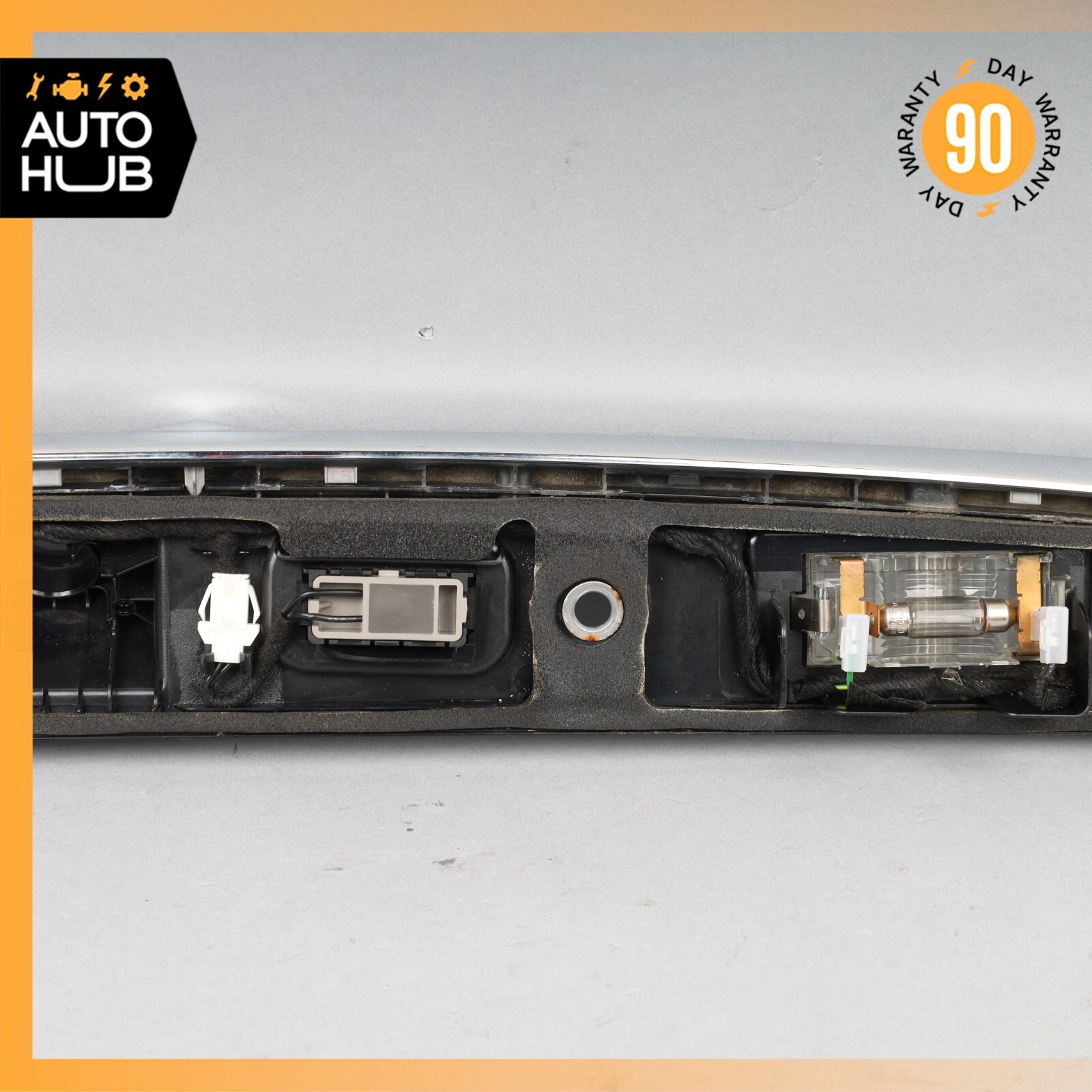 14-22 Maserati Quattroporte SQ4 Rear Trunk Lid Moulding Plate w/Lights OEM 50k