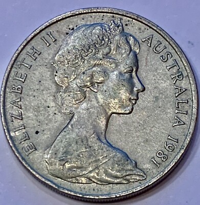 Rare 1981 Australia 20 Cent Coin (2 Coins) - Queen Elizabeth Rare 1981 Australia 20 Cent Coin (2 Coins) - Queen Elizabeth