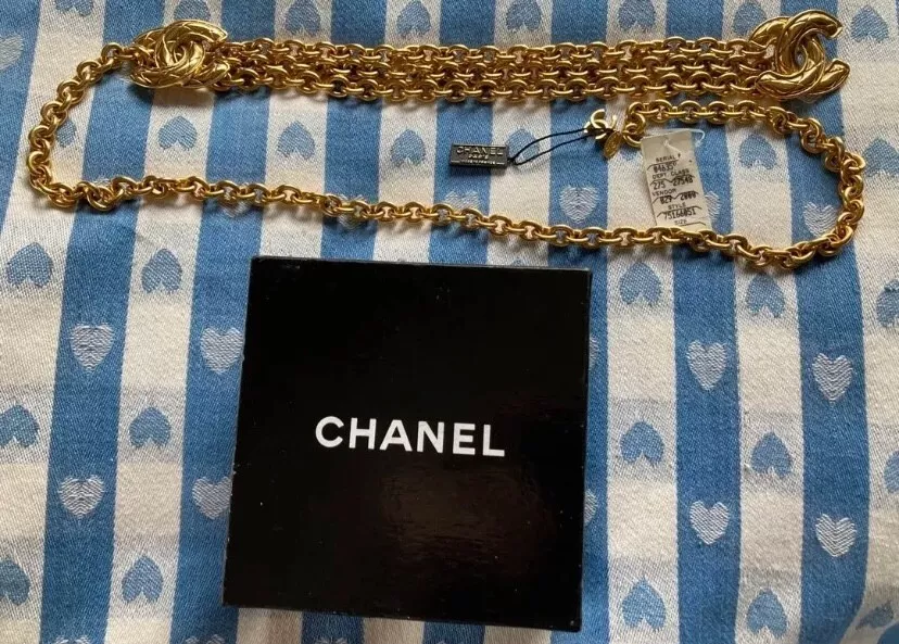 CHANEL Chain belt Gold plating Vintage With Serial Number difficult to  obtain