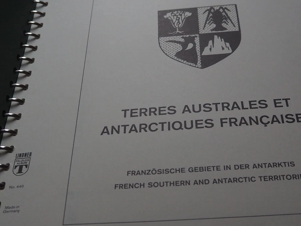 ALBUM COLLECTION TAAF 1955-2000 -MNH **  COTE ENV 4467e - - Photo 2/4