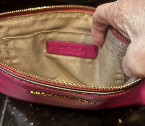 👠👛🩷 Bolsa de cuero Michael Kors para mujer con cremallera rosa intenso - Imagen 5 de 5