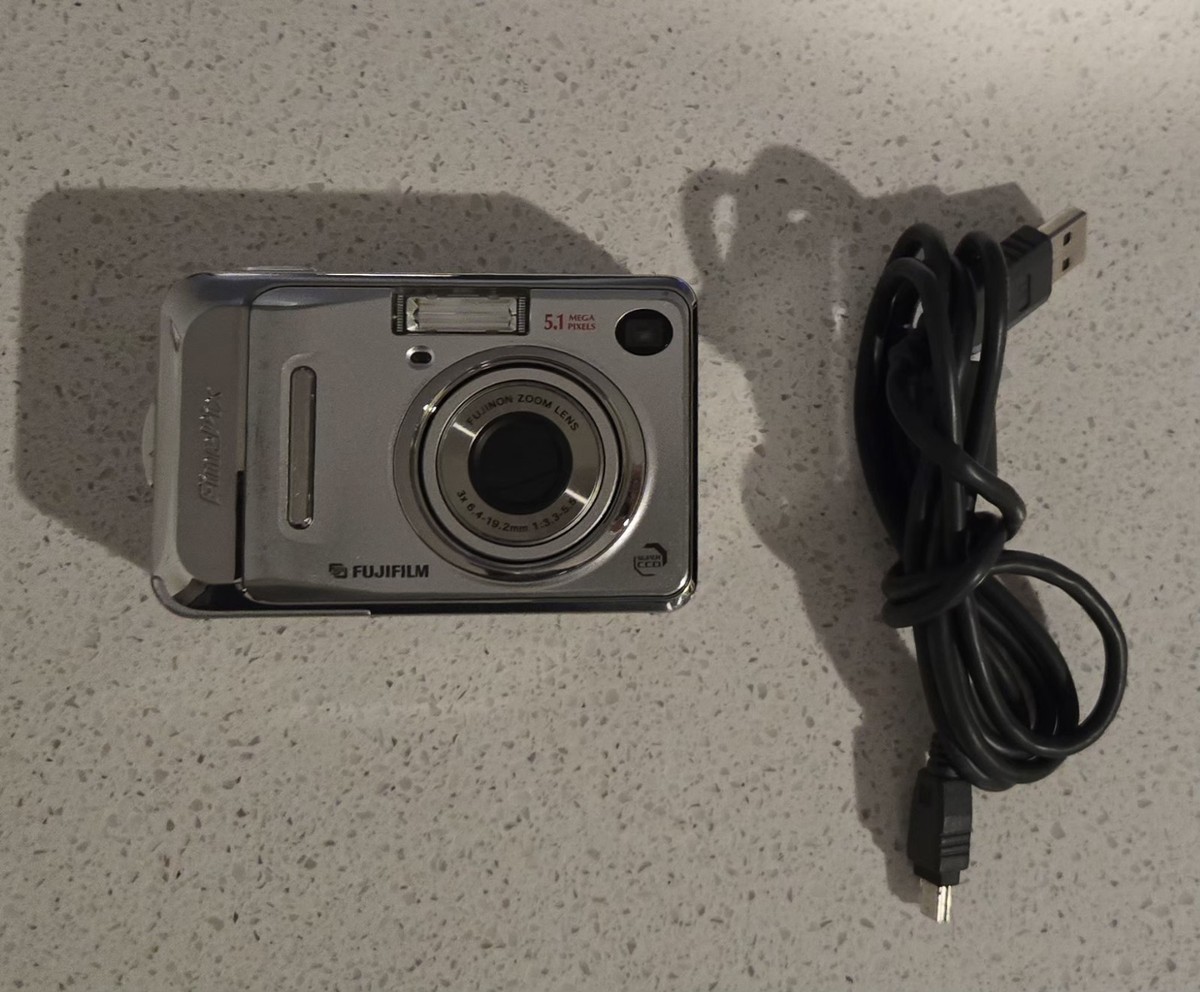 Fujifilm FinePix A Series A500 5.1MP Digital Camera - Silver for