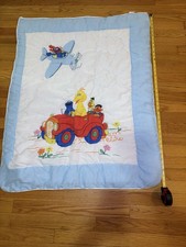 Vintage Sesame Street crib quilt / baby blanket 1990s Riegel style 
