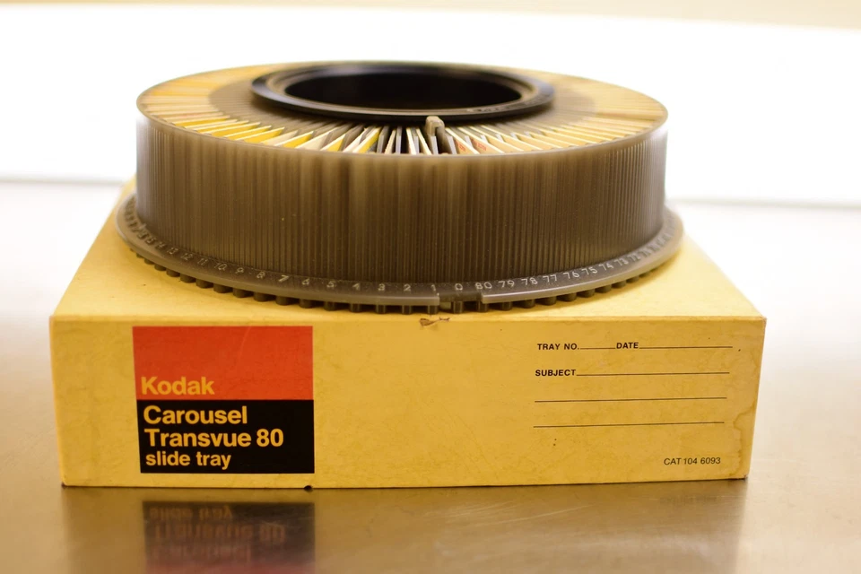 Bandeja deslizante Kodak Carousel Transvue 80 vintage para visualización de proyectores (LOTE DE 2) Foto 4 de 4