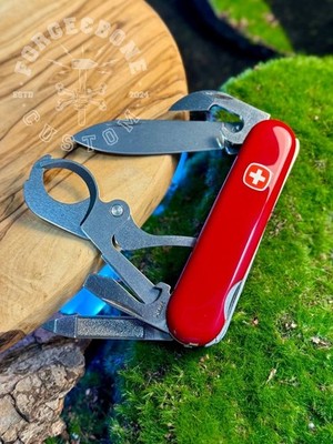 Wenger (Victorinox) Cigar Cutter Red 16880, New in box