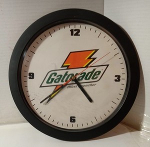 VTG 90s Gatorade Wall Clock Tested Working 11" 1/4