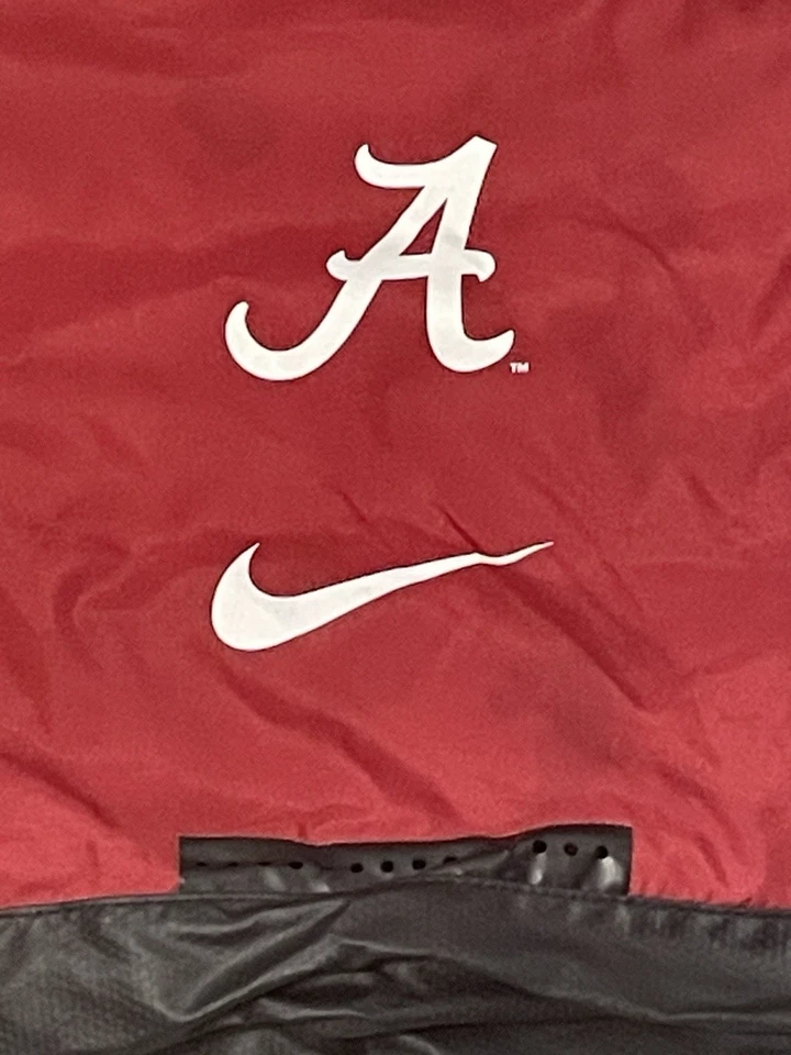 Mochila de cordão Nike Alabama Crimson Tide bolsa de ginástica vermelha preta logotipo - Imagem 4 de 4