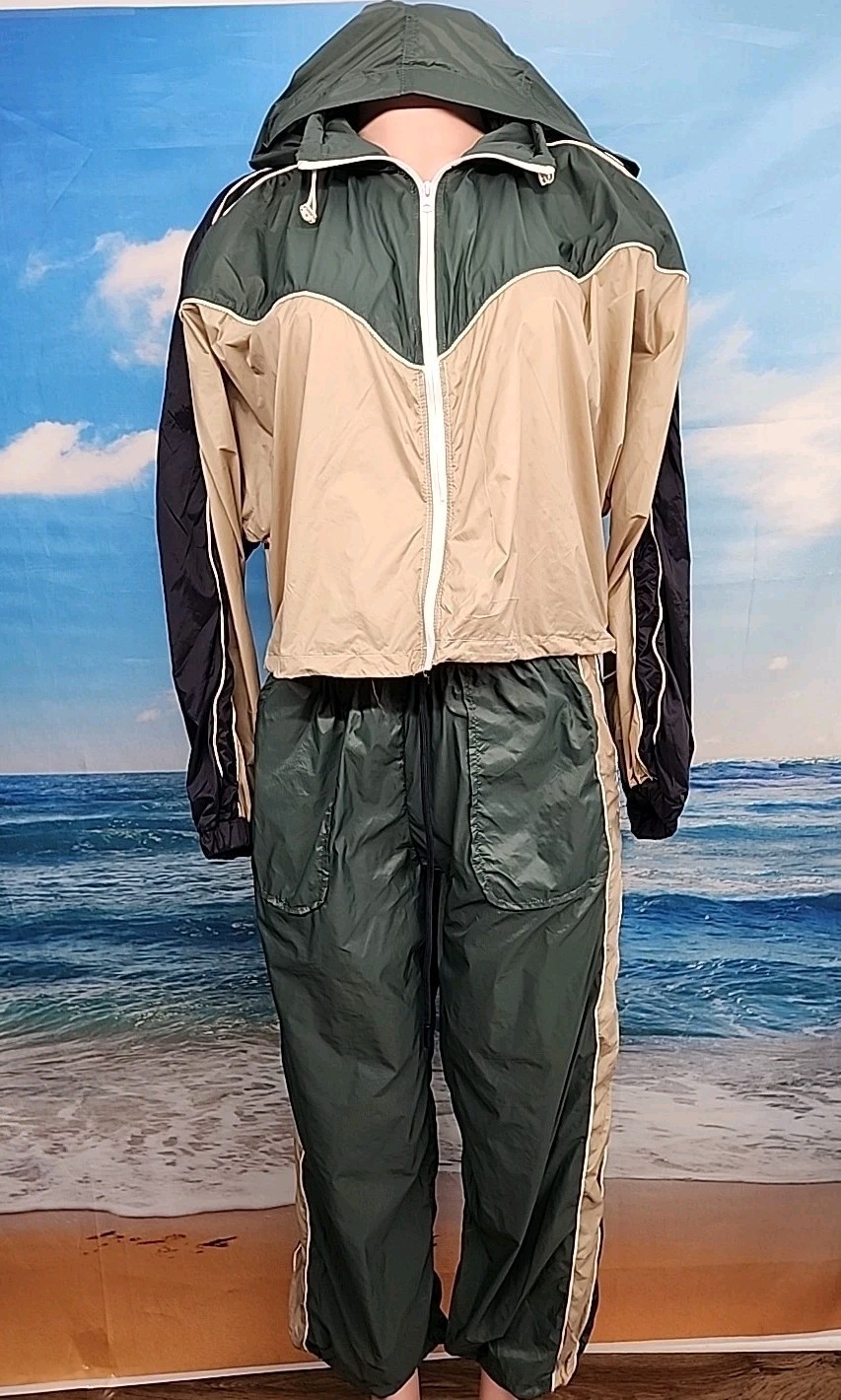 Nwt Zero In On Rain Womens suit jacket and pants size Small Green Brown Black 