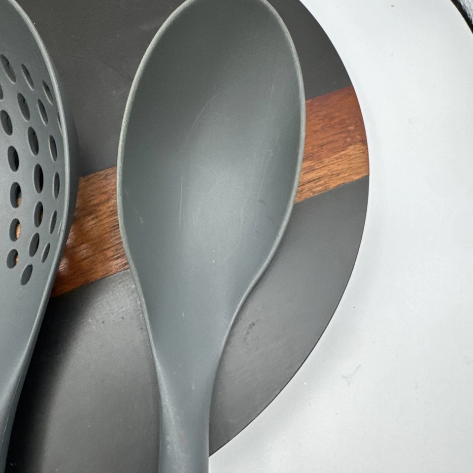 Espátula Sabatier 3 Piezas Gris Nylon Utensilios Mangos Acero Inoxidable Excelente Foto 3 de 4