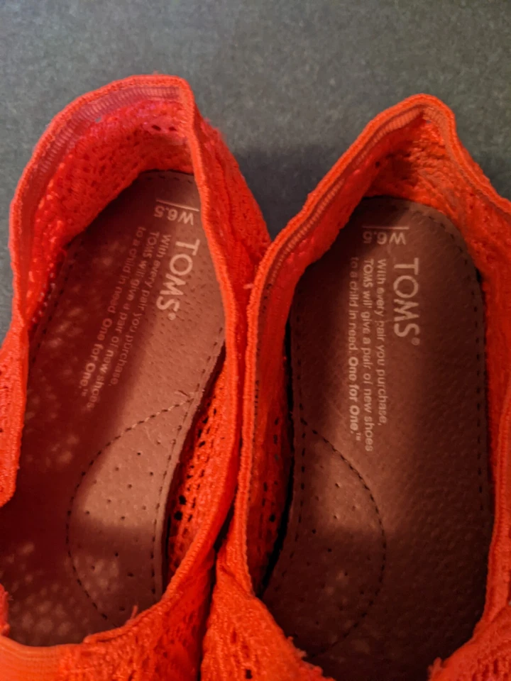 Toms Mujer Sin Cordones en Lona Planos Talla 6.5 Clásicos Neón Coral Crochet   Foto 3 de 4