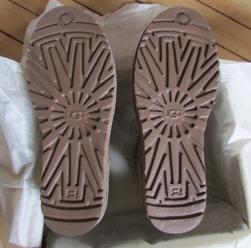UGG Boots Unlined Mini Perforated Gray Leather Size 6 New $120 - Picture 5 of 8