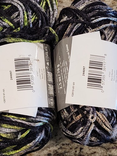 Skeins Patons Metallic Nylon Blend Yarn - 2.5 oz Green Villain & Black Marble - Picture 2 of 3