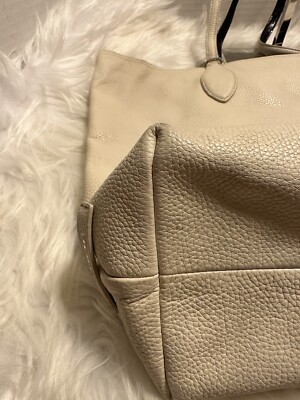 Coach Soho Ivory Leather Tote Bag w/Blue Patent Leather Trim on