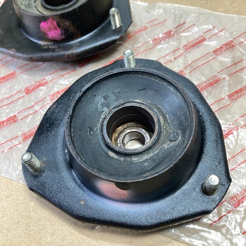 Front Strut Mount RH LH 48603-12010 48609-12100 Toyota Corolla AE70 AE86 KE70 - Picture 8 of 9