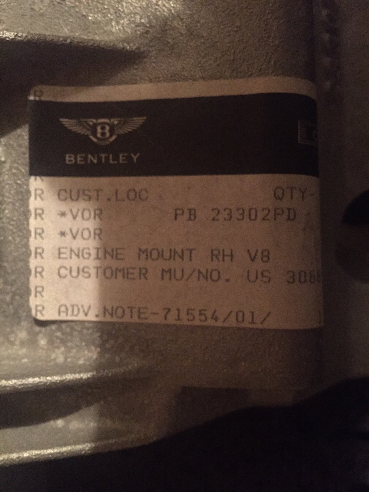 Bentley Arnage Green 4.4 1998-99 RH Right Engine Mount PB23302PD NOS OEM NEW